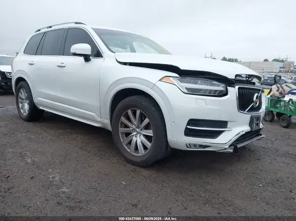 YV4A22PK8J1213045 2018 VOLVO XC90 - Image 1