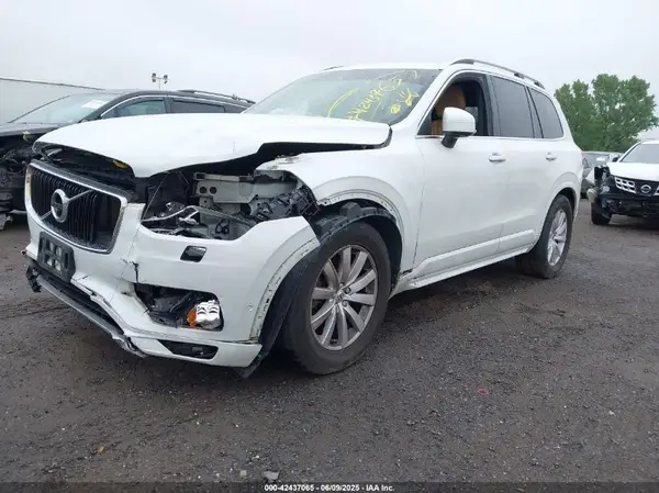 YV4A22PK8J1213045 2018 VOLVO XC90 - Image 2