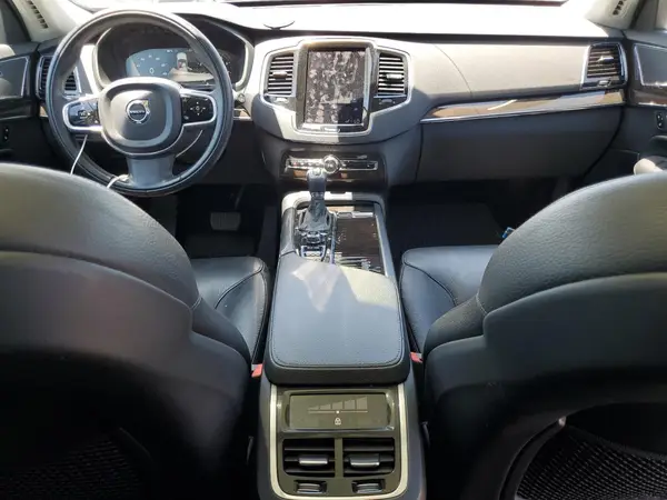 YV4A22PK8J1216026 2018 VOLVO XC90 - Image 8