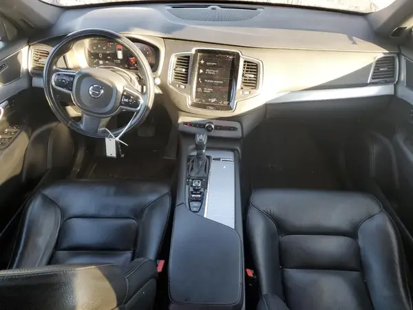 YV4A22PK8J1319916 2018 VOLVO XC90 - Image 8