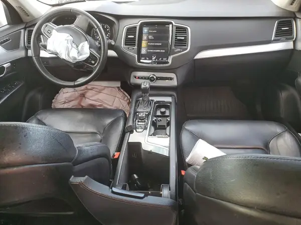 YV4A22PK8J1322492 2018 VOLVO XC90 - Image 8