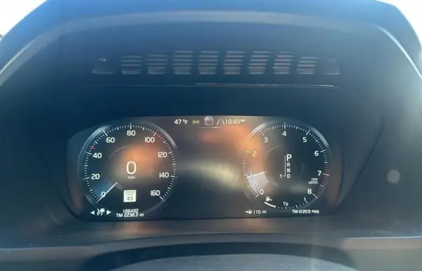YV4A22PK8J1326168 2018 VOLVO XC90 - Image 8