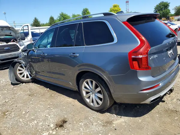 YV4A22PK8J1337221 2018 VOLVO XC90 - Image 2