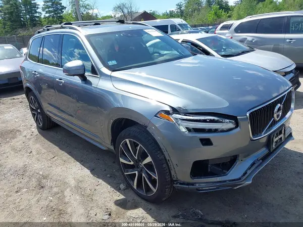 YV4A22PK8J1340751 2018 VOLVO XC90 - Image 1