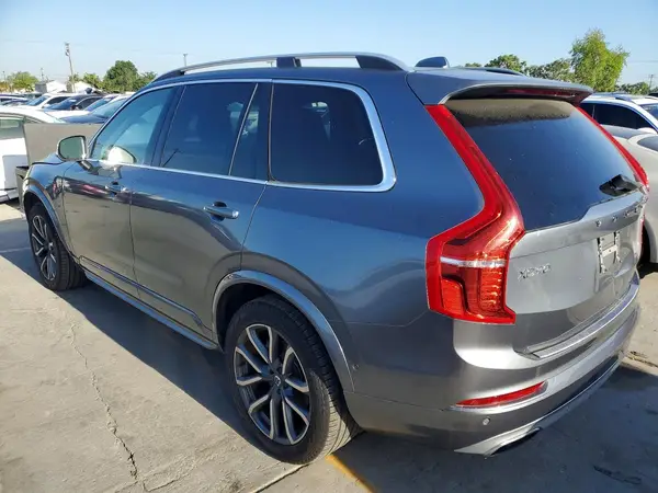 YV4A22PK8J1391165 2018 VOLVO XC90 - Image 2