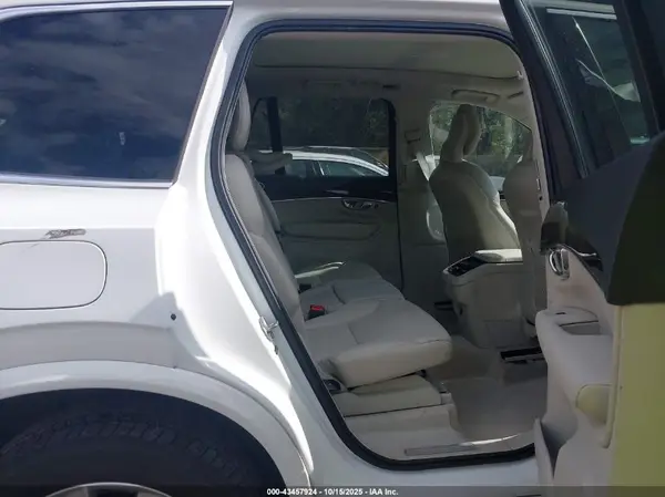 YV4A22PK9G1014482 2016 VOLVO XC90 - Image 8