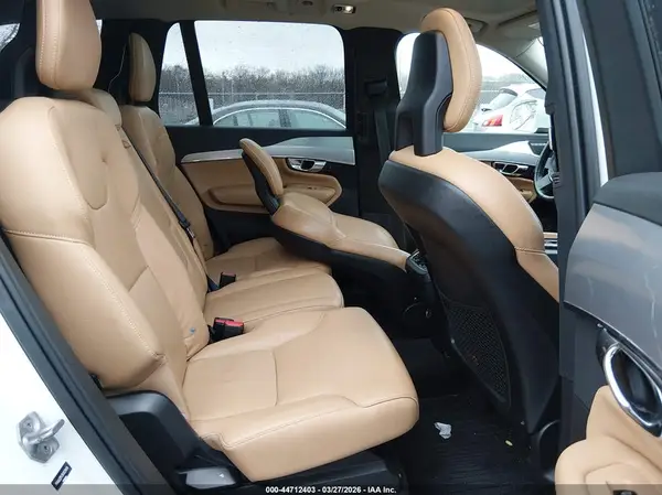 YV4A22PK9G1029404 2016 VOLVO XC90 - Image 8