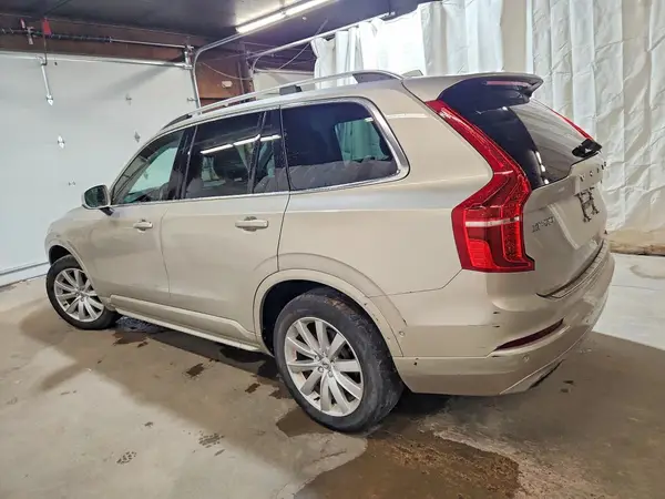 YV4A22PK9G1031122 2016 VOLVO XC90 - Image 2
