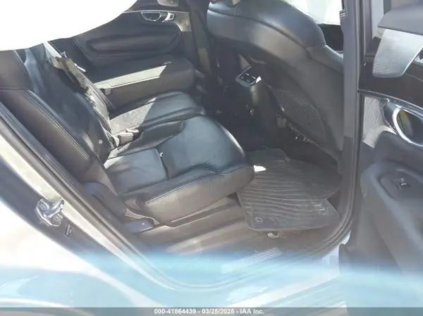 YV4A22PK9G1040905 2016 VOLVO XC90 - Image 8