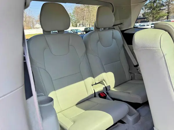 YV4A22PK9G1052410 2016 VOLVO XC90 - Image 8