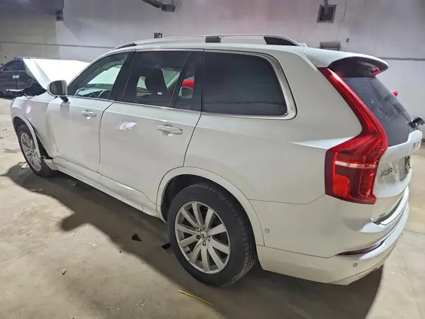 YV4A22PK9G1054139 2016 VOLVO XC90 - Image 2