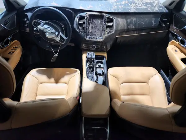YV4A22PK9G1054139 2016 VOLVO XC90 - Image 8