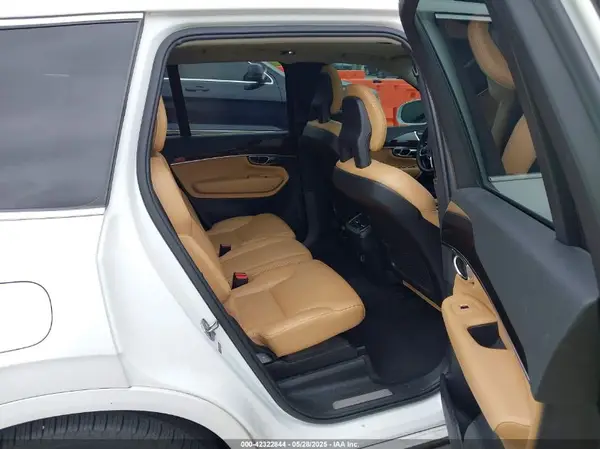 YV4A22PK9G1058921 2016 VOLVO XC90 - Image 8