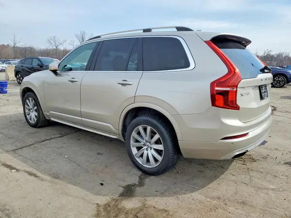 YV4A22PK9G1059261 2016 VOLVO XC90 - Image 2
