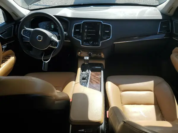 YV4A22PK9G1060975 2016 VOLVO XC90 - Image 8