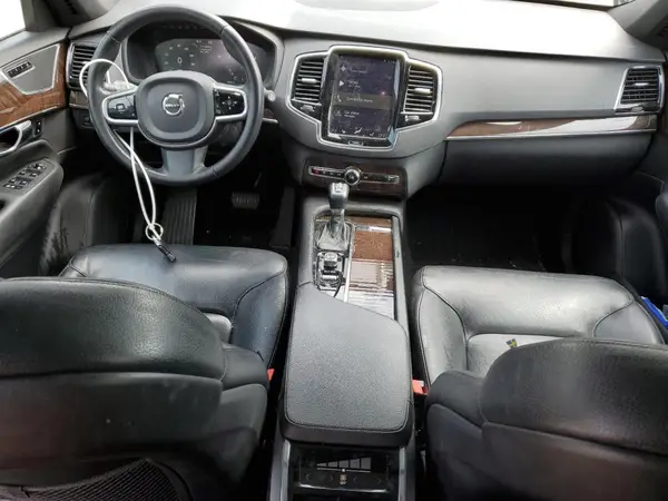 YV4A22PK9G1061902 2016 VOLVO XC90 - Image 8