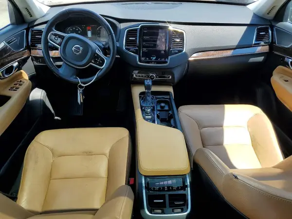 YV4A22PK9G1065903 2016 VOLVO XC90 - Image 8