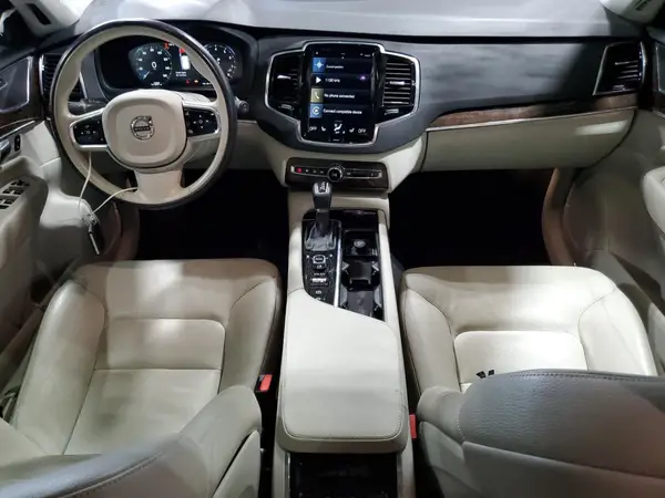 YV4A22PK9G1068400 2016 VOLVO XC90 - Image 8
