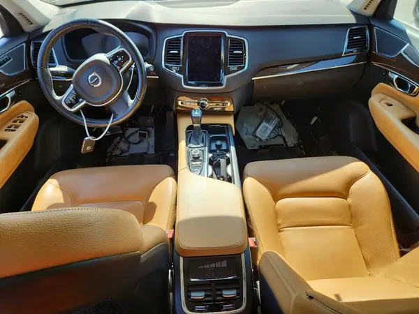 YV4A22PK9G1069563 2016 VOLVO XC90 - Image 8