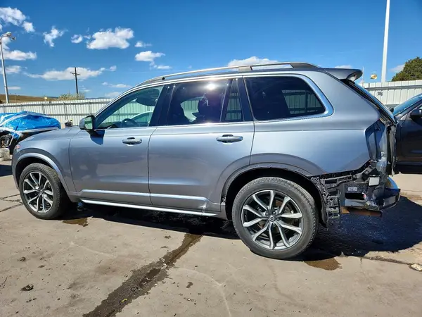 YV4A22PK9H1123963 2017 VOLVO XC90 - Image 2