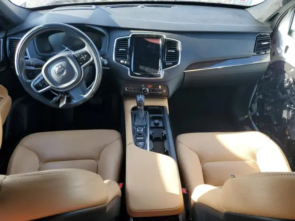 YV4A22PK9H1124790 2017 VOLVO XC90 - Image 8