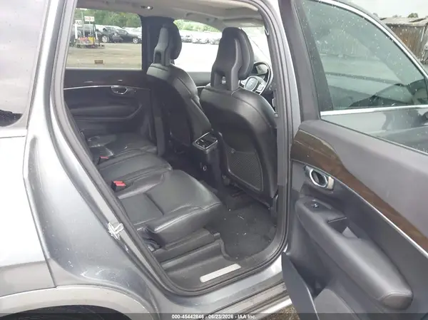YV4A22PK9H1133196 2017 VOLVO XC90 - Image 8