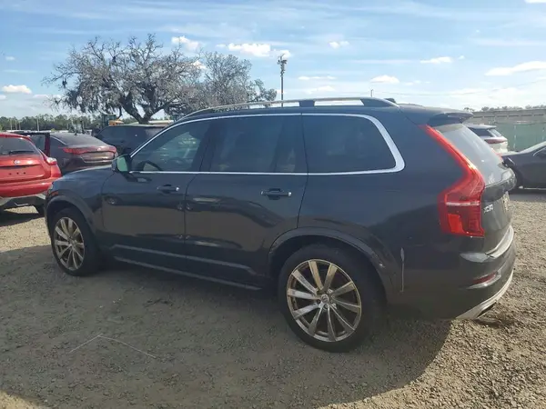 YV4A22PK9H1138527 2017 VOLVO XC90 - Image 2