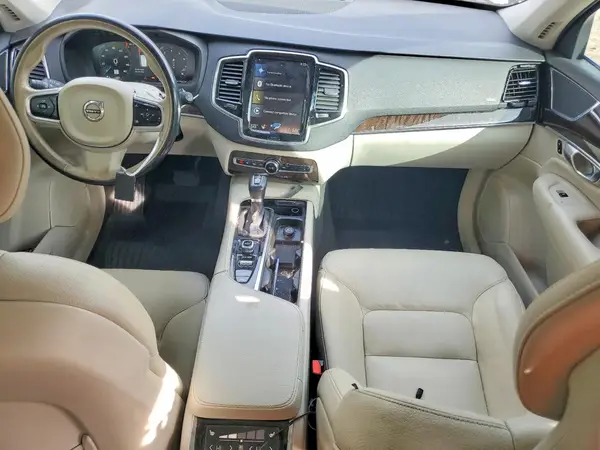 YV4A22PK9H1141914 2017 VOLVO XC90 - Image 8