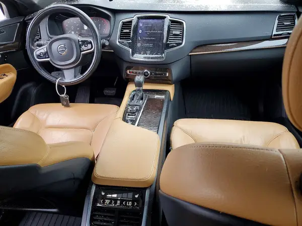 YV4A22PK9H1151357 2017 VOLVO XC90 - Image 8