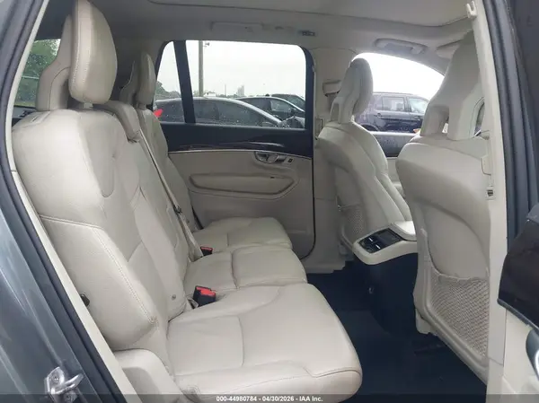 YV4A22PK9H1155165 2017 VOLVO XC90 - Image 8