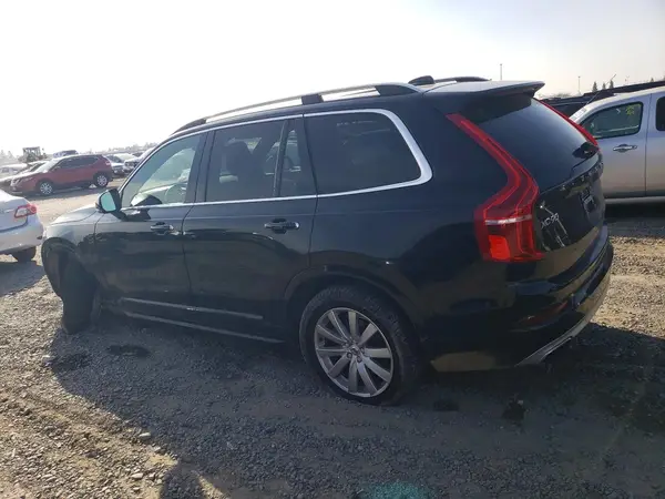 YV4A22PK9H1173195 2017 VOLVO XC90 - Image 2