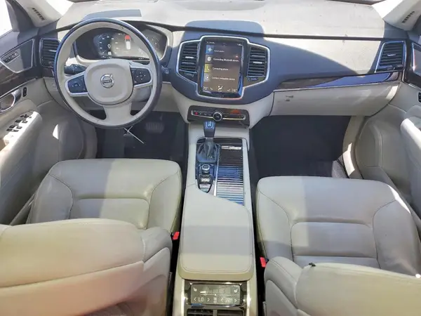 YV4A22PK9H1178655 2017 VOLVO XC90 - Image 8