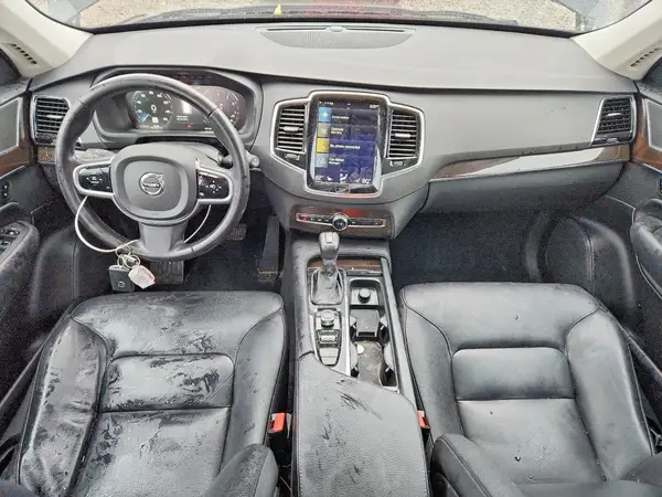 YV4A22PK9H1181636 2017 VOLVO XC90 - Image 8