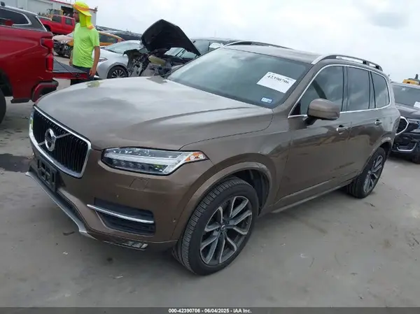 YV4A22PK9H1185265 2017 VOLVO XC90 - Image 2