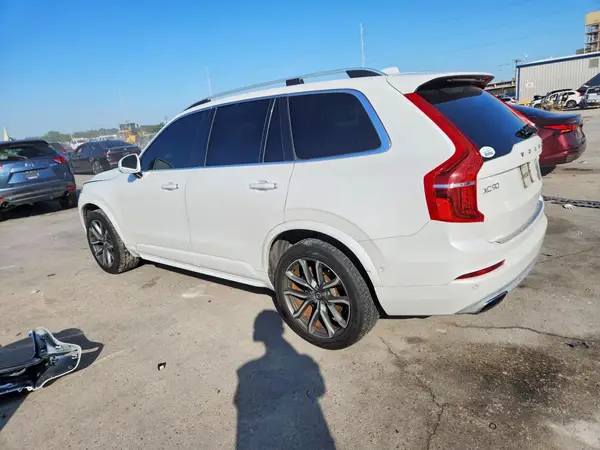 YV4A22PK9H1185539 2017 VOLVO XC90 - Image 2