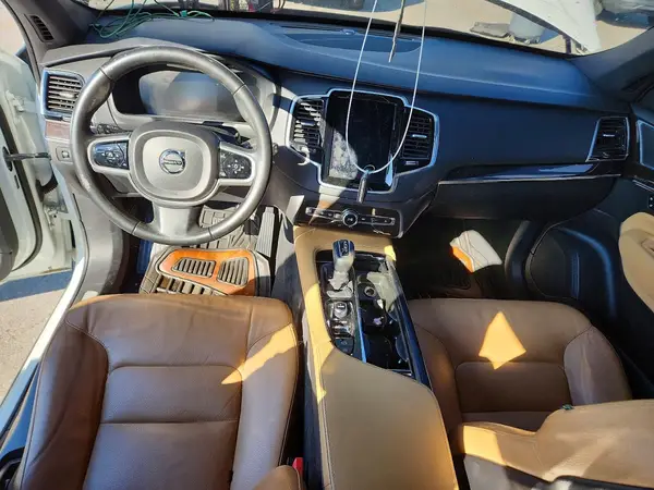 YV4A22PK9H1185539 2017 VOLVO XC90 - Image 8