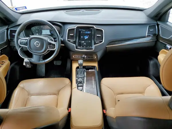 YV4A22PK9J1190486 2018 VOLVO XC90 - Image 8