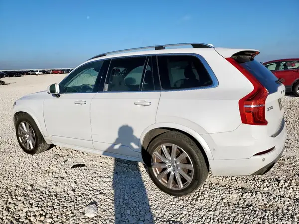 YV4A22PK9J1195994 2018 VOLVO XC90 - Image 2