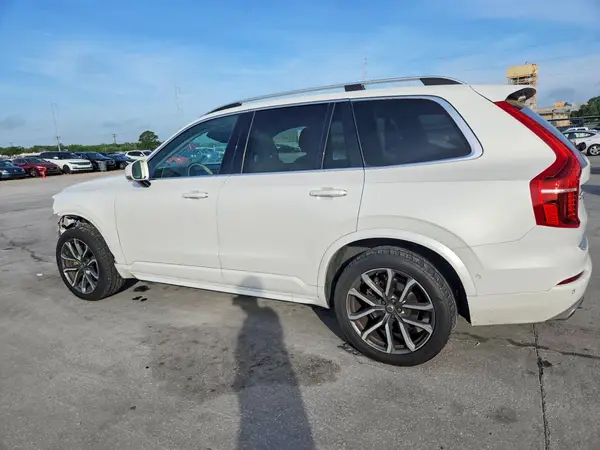 YV4A22PK9J1212678 2018 VOLVO XC90 - Image 2