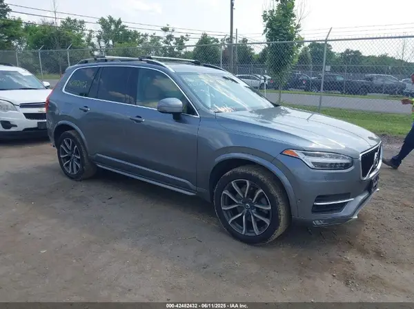 YV4A22PK9J1218531 2018 VOLVO XC90 - Image 1