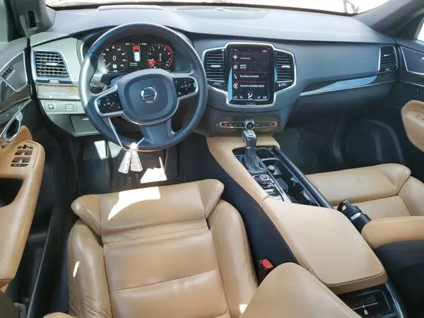 YV4A22PK9J1334022 2018 VOLVO XC90 - Image 8
