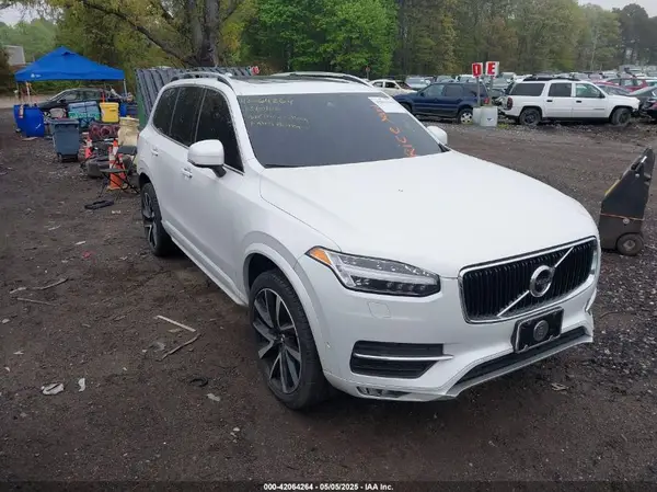 YV4A22PK9J1365061 2018 VOLVO XC90 - Image 1