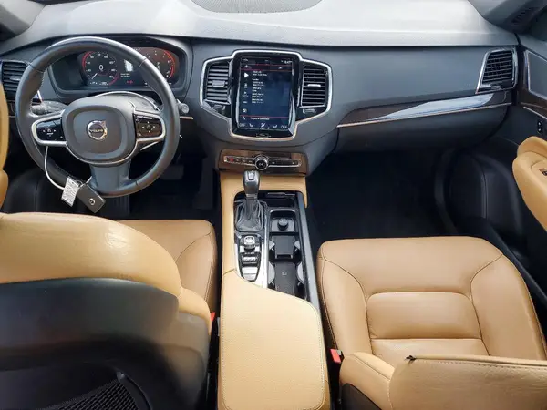 YV4A22PK9J1387996 2018 VOLVO XC90 - Image 8