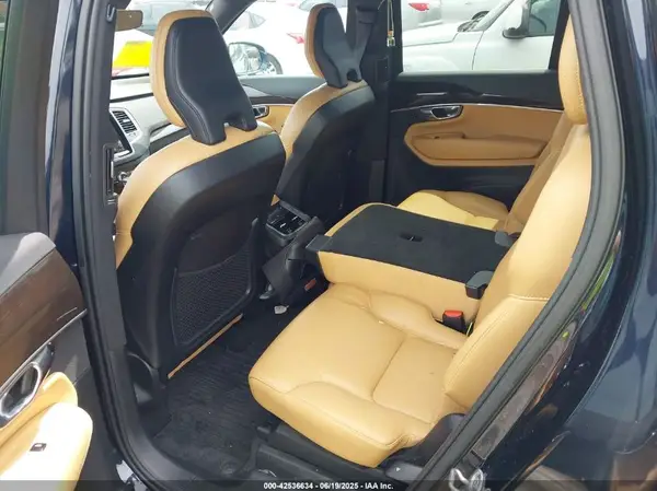 YV4A22PK9K1423171 2019 VOLVO XC90 - Image 8