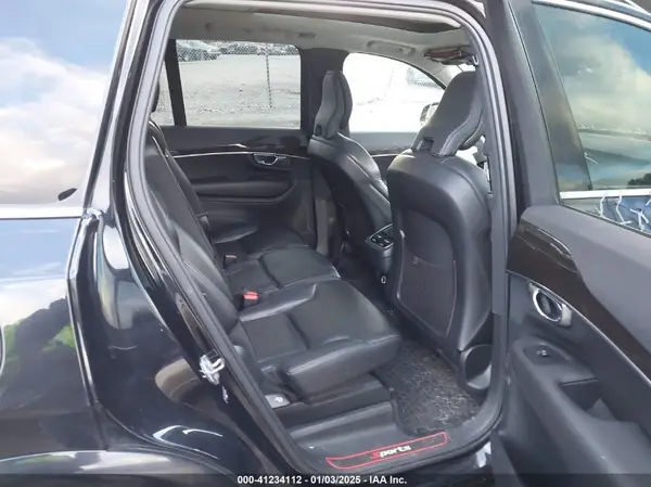 YV4A22PK9K1426832 2019 VOLVO XC90 - Image 8