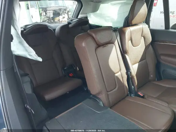 YV4A22PK9K1491874 2019 VOLVO XC90 - Image 8