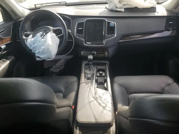 YV4A22PK9K1513341 2019 VOLVO XC90 - Image 8