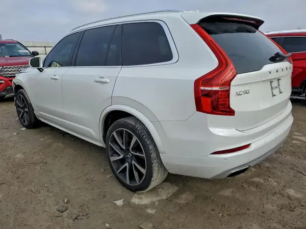 YV4A22PK9M1670337 2021 VOLVO XC90 - Image 2