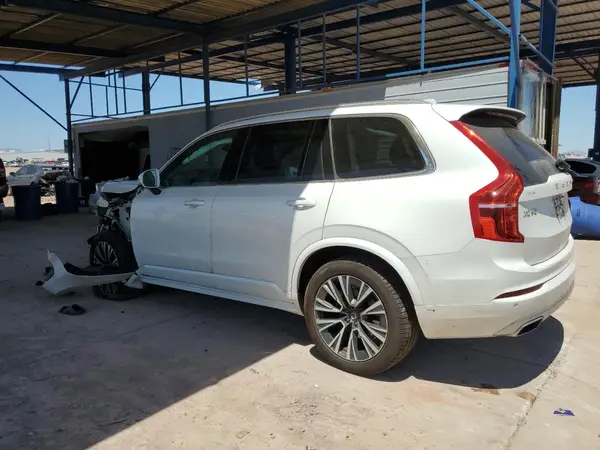YV4A22PK9M1679880 2021 VOLVO XC90 - Image 2