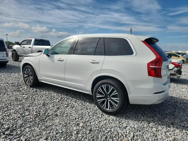 YV4A22PK9N1805477 2022 VOLVO XC90 - Image 2